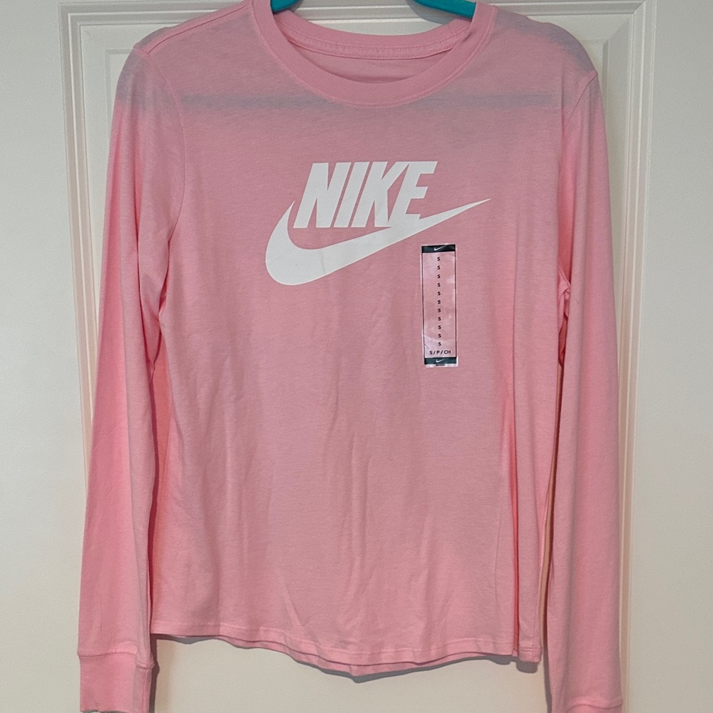 Nike Kids Long Sleeve Tee in Pink